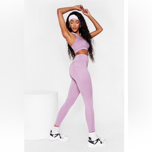 NWT NASTY GAL- Slinky High Waisted Workout
Leggings size 6 - Picture 3 of 4